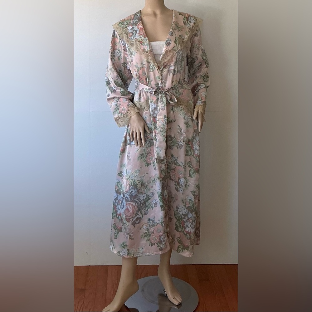 Victoria's Secret VINTAGE Dusty Pink Floral Lace-Trim Robe with Tie